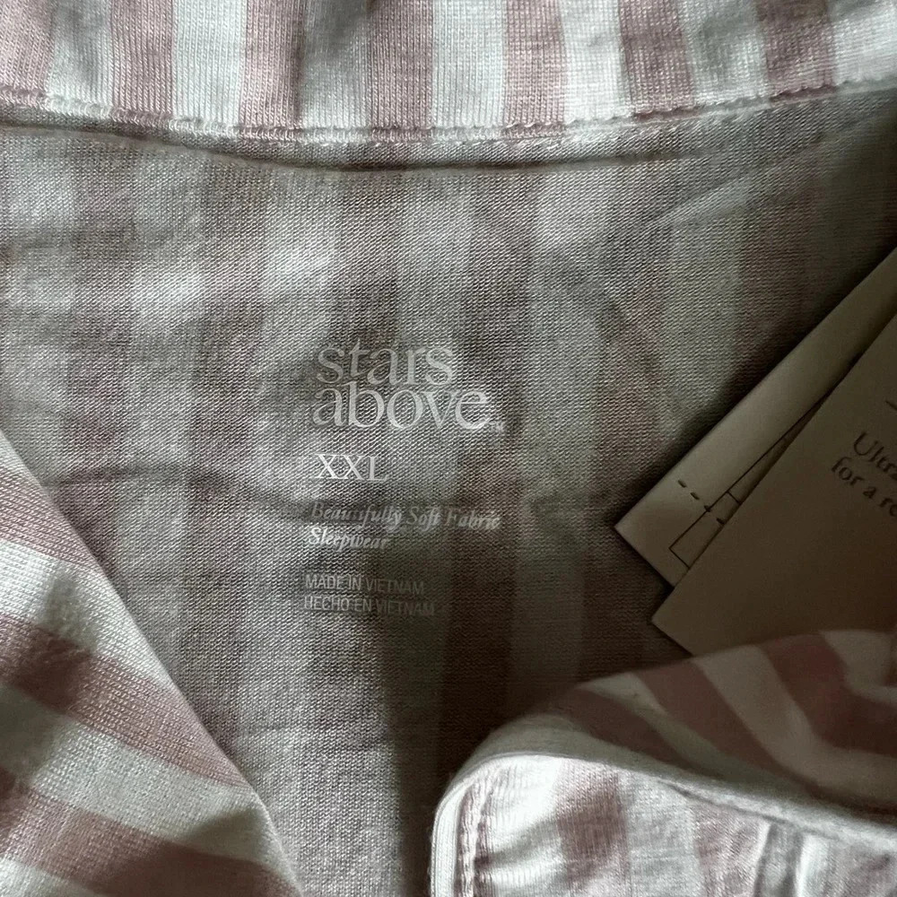 NWT Pajama top - Picture 3 of 4